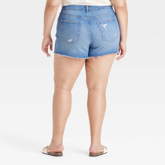 Universal Thread high-rise cut-off mini jean shorts - Picture 2 of 5